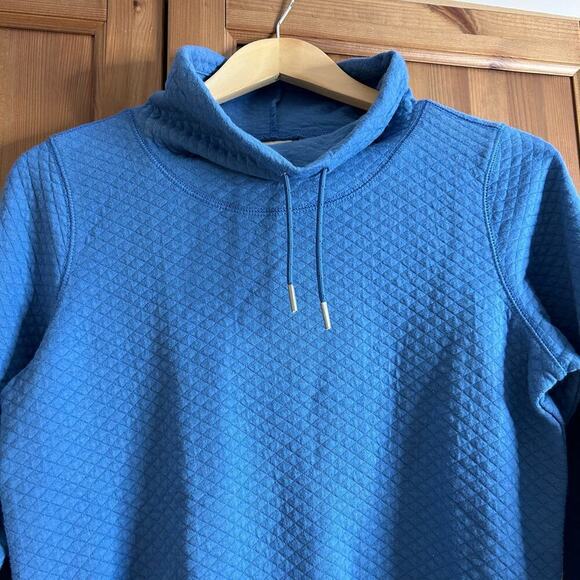 L.L. Bean Women's SoftLight Quilted Top Funnelneck Pullover XS Blue Outdoors - Picture 4 of 10